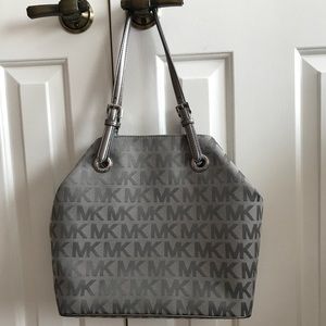Authentic Michael Kors Shoulder Bag